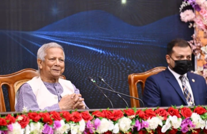 সংবেদনশীল দায়িত্ব পালনে জনসংযোগ ও নিরাপত্তার মেলবন্ধনের আহ্বান প্রধান উপদেষ্টার